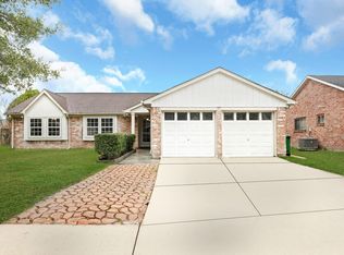 12822 Club Ln, Houston, TX 77099