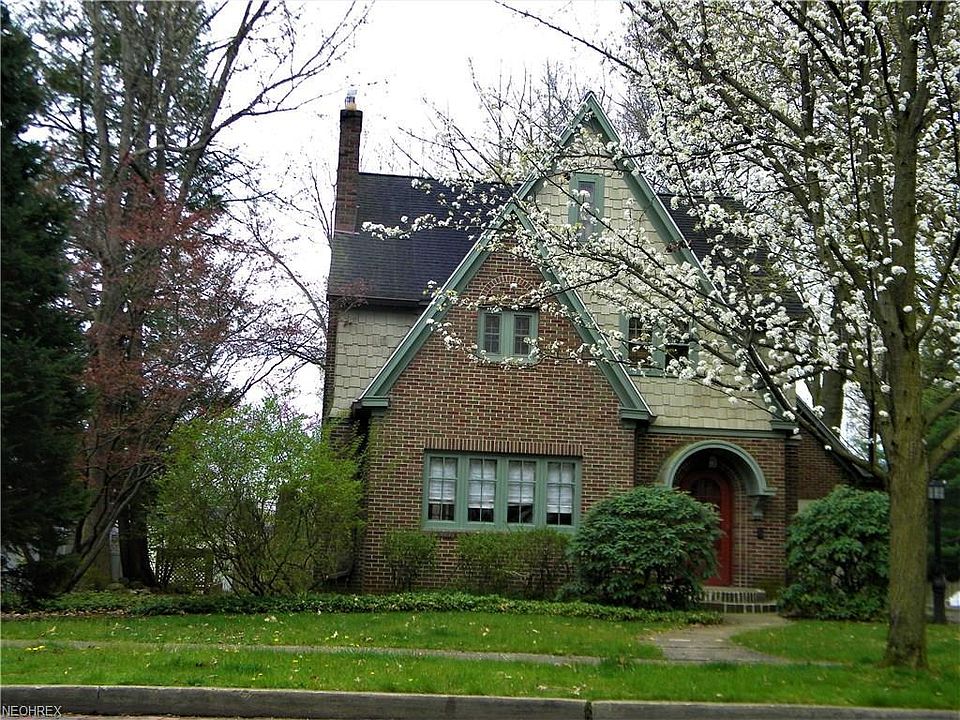 1st image of 218 W University St