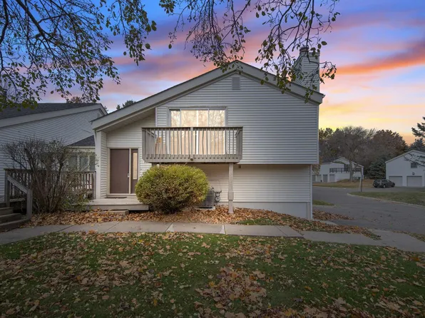 361 Elan Ct, Woodbury, MN 55125