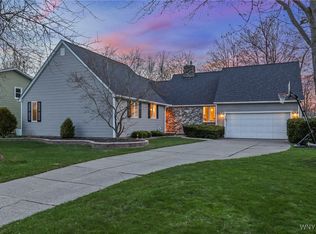 236 Marlin Dr, Grand Island, NY 14072