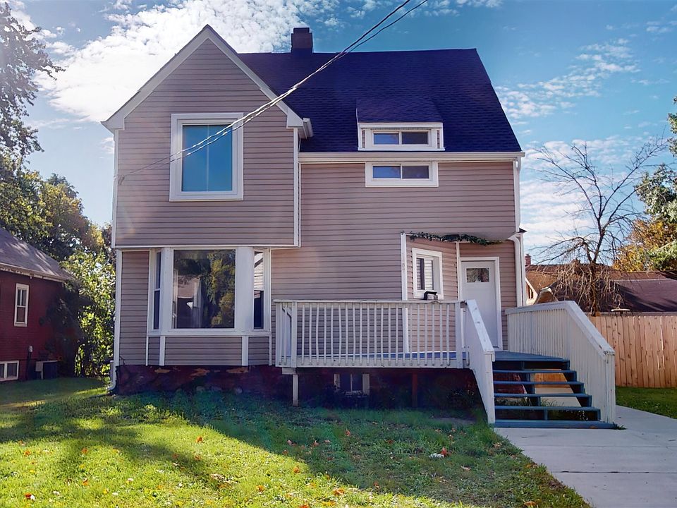1st image of 1407 16th Ave
