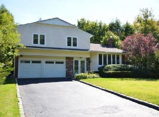 117 Gail Ct, East Northport, NY 11731