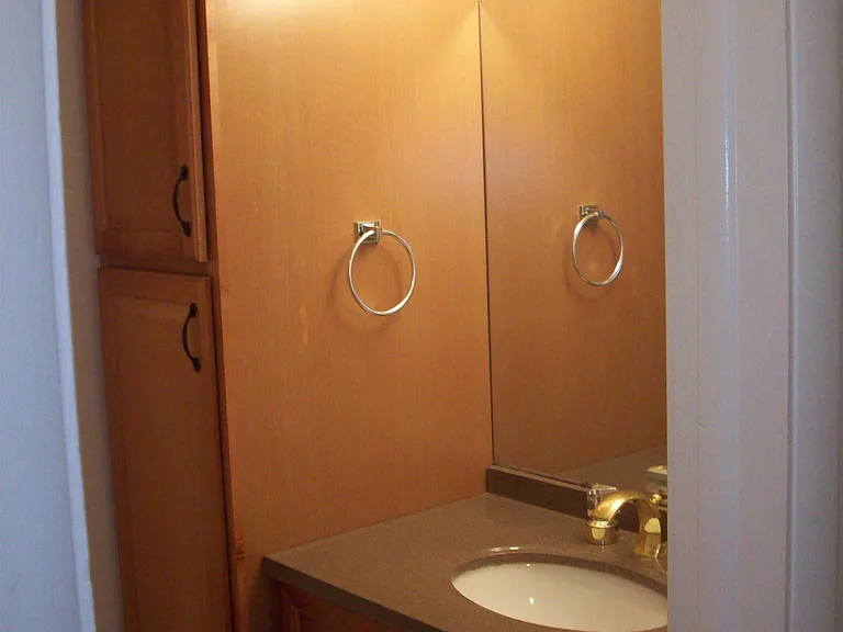 565 Hidden Valley Ln — Photo 12