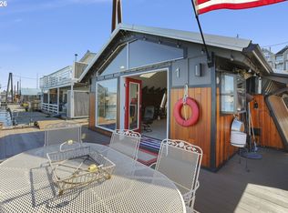 535 NE Bridgeton Rd #1, Portland, OR 97217