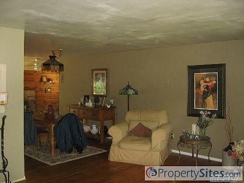 4th image of 61 S Howell Ave