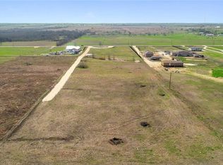 543 County Road 462, Elgin, TX 78621