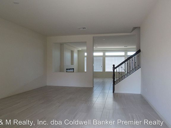 3rd image of 10122 Cascadia Creek St