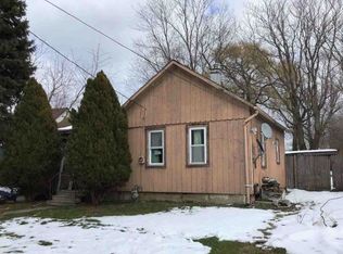 215 Tuscarawas St, Elyria, OH 44035