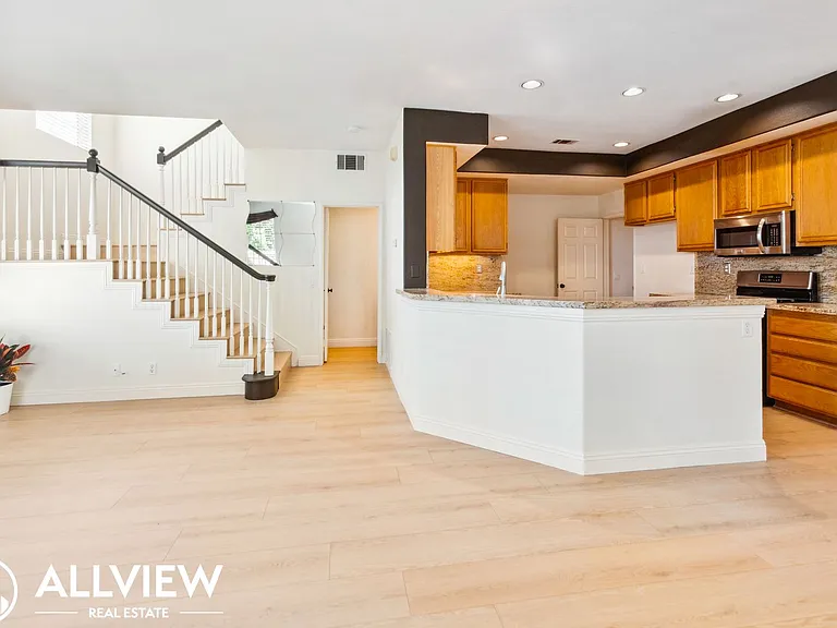2 Sentinel Pl — Photo 6