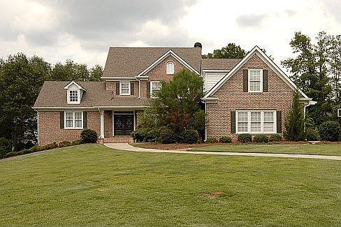Wonderful Executive Home w/ Master on Main and Pool in Money Magazine top 10