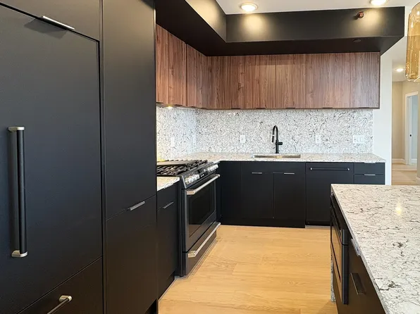 10 South Street image 14 of 39