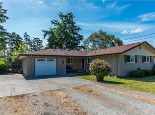 450 NE Harvest Dr, Oak Harbor, WA 98277