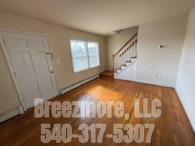 2 bed, 1.5 bath, 1000 sqft, $1,600 — Photo 4