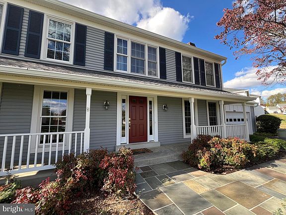 3rd image of 17100 Flatwood Dr