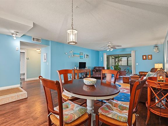 5th image of 9543 86TH AVENUE #9543