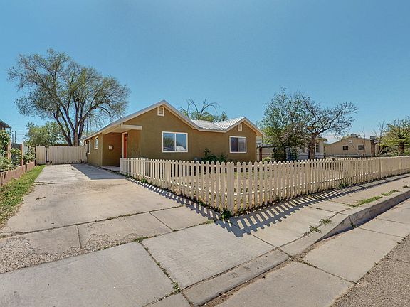 3rd image of 1346 San Lorenzo Ave NW