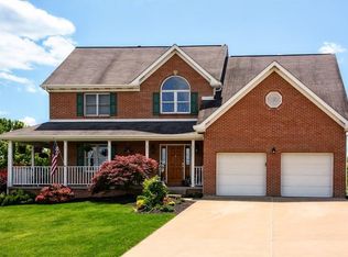 2424 Bonnie Dell Dr, South Park, PA 15129