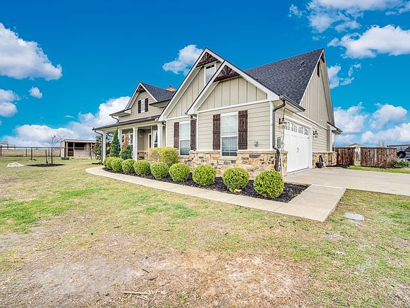 2nd image of 360 Forreston Rd