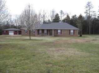 215 Country Cove Ln, Russellville, AR 72802