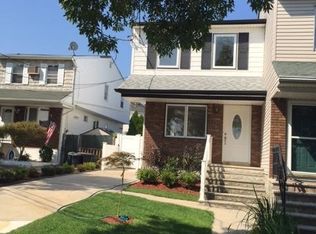 506 Drumgoole Rd W, Staten Island, NY 10312