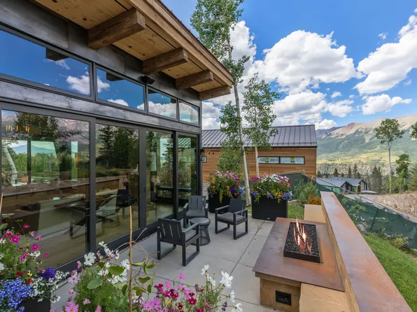 210 Cortina Dr, Mountain Village, CO 81435