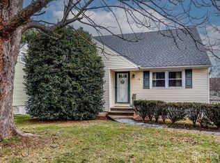 56 Homer Pl, Metuchen, NJ 08840