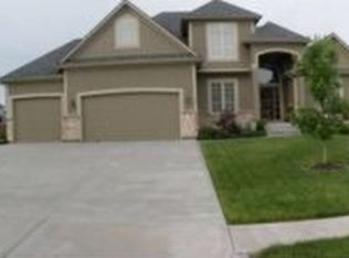 620 NE Sundance Trl, Lees Summit, MO 64086