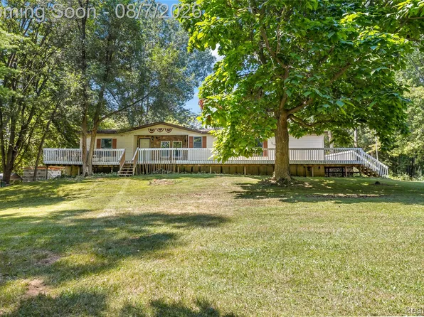 9940 Bunton Rd, Willis, MI 48191