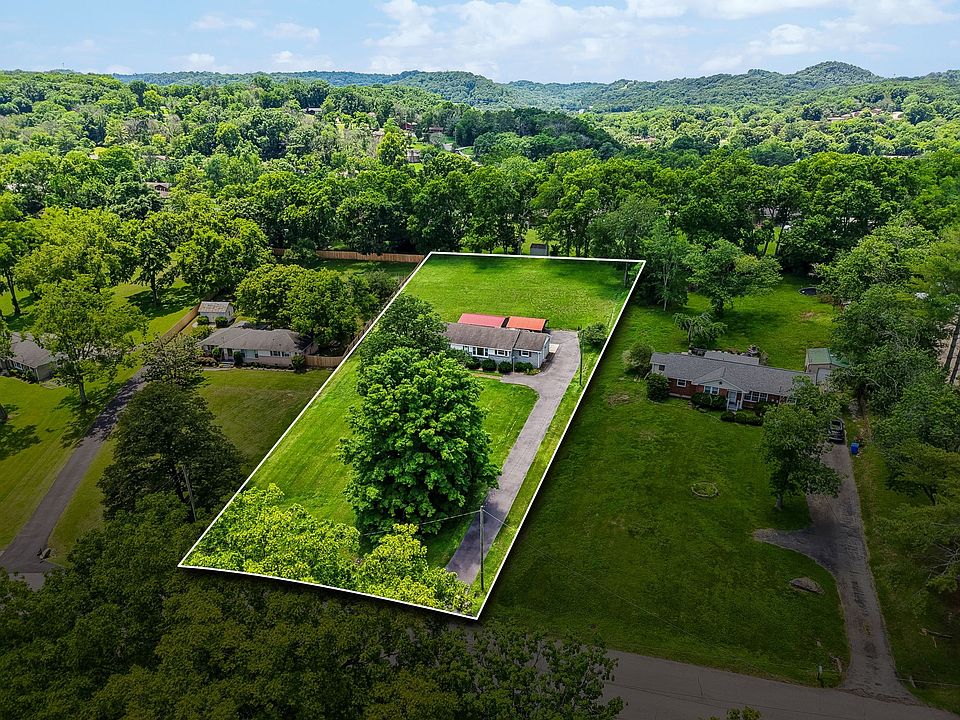1st image of 204 Swift Dr