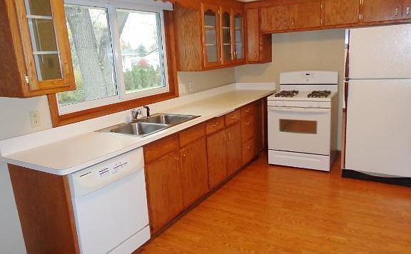 3rd image of 3213 36th Ave NE