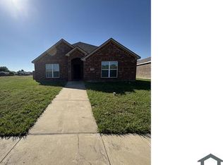 7510 Delta Dr, Rowlett, TX 75088