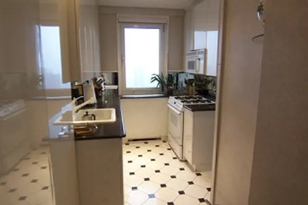 Rented by Fox Residential Group | media 2