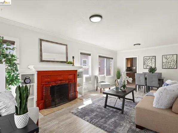 7427 Arthur St, Oakland, CA 94605