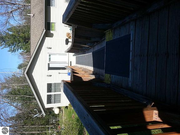 3rd image of 2171 Welch St