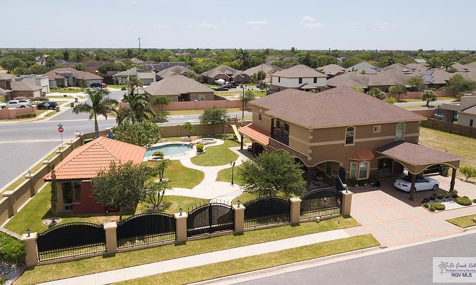 1st image of 3515 Heritage Cir