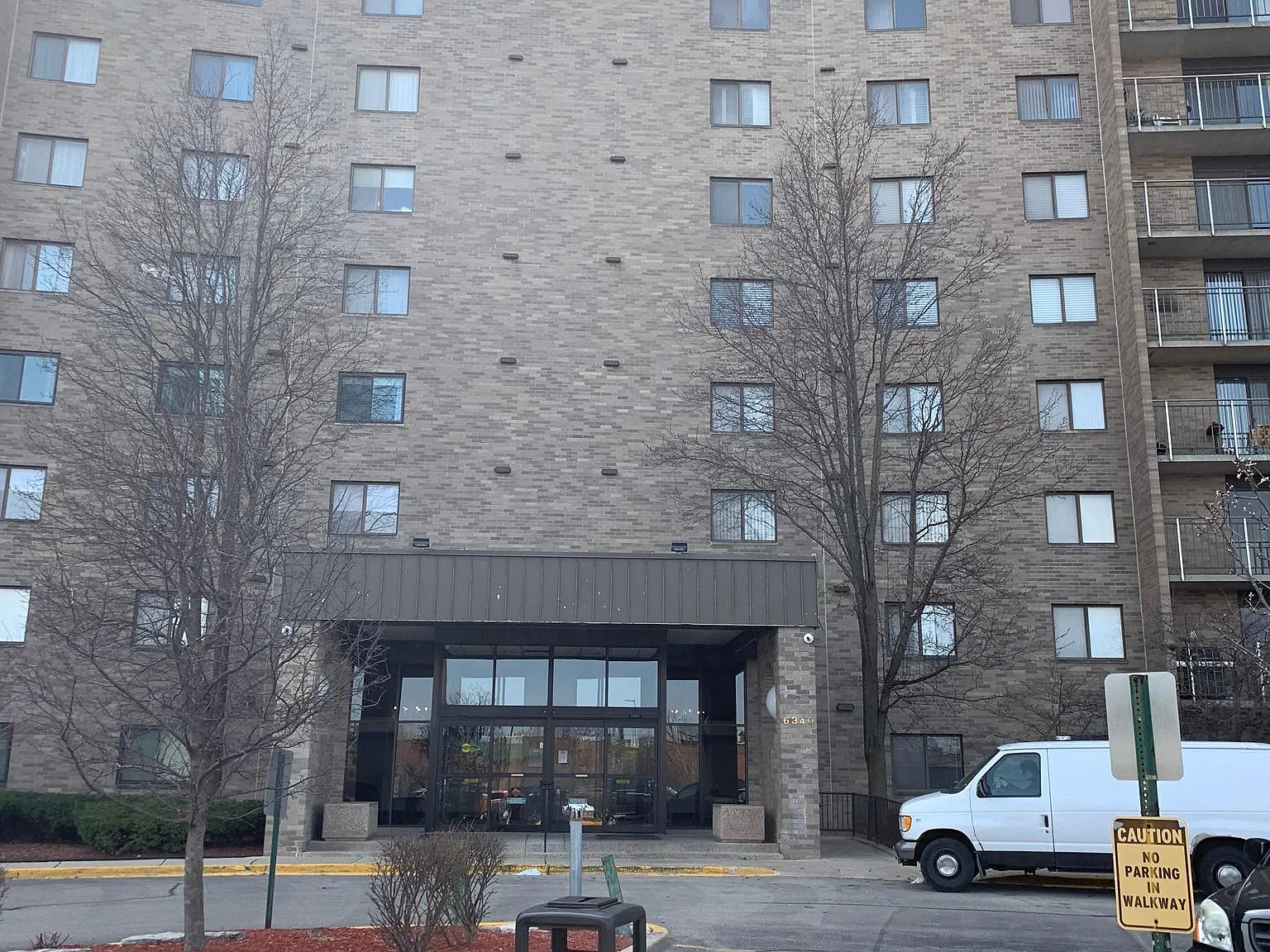2 bed, 1060 sqft, $2,200 — Photo 1