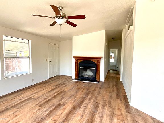 3rd image of 3128 N Fontana Ave