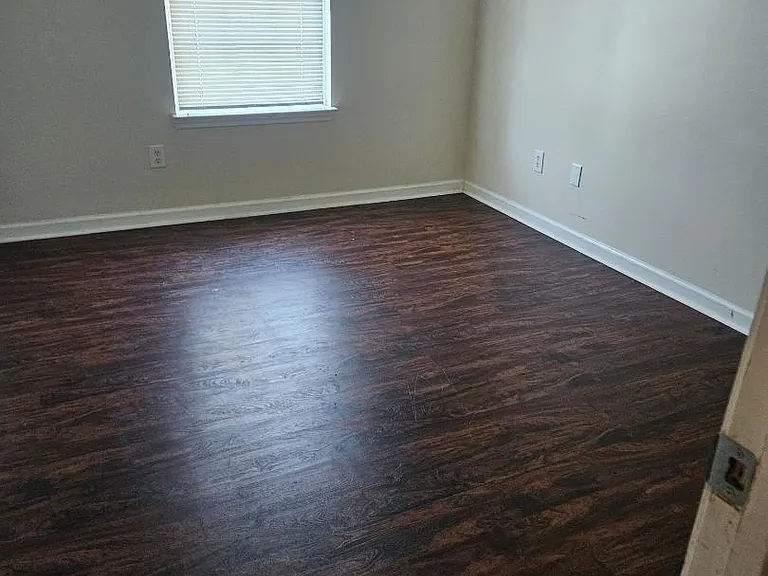 Unit Photo
