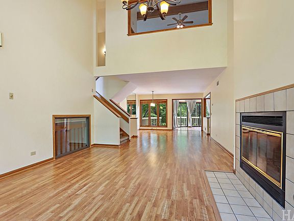 4th image of 1219 Golf View Dr