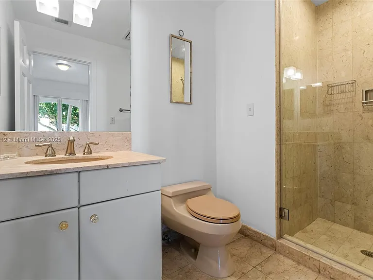 19112 Fisher Island Dr #19112 — Photo 20