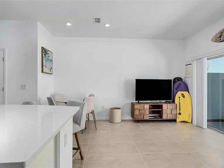 6011 Whetstone Ct — Photo 9