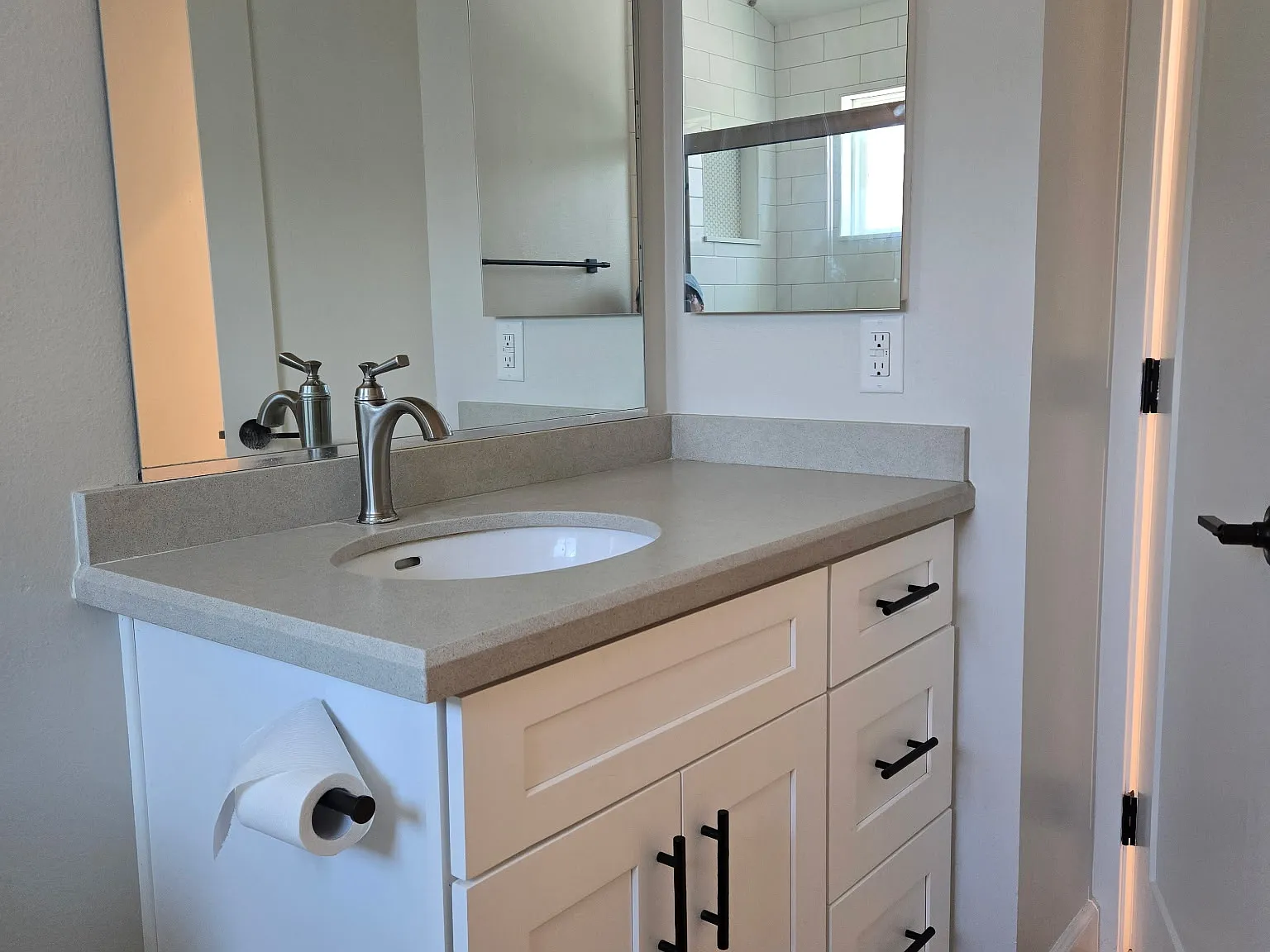 Robin Ave, Santa Clarita — Photo 4