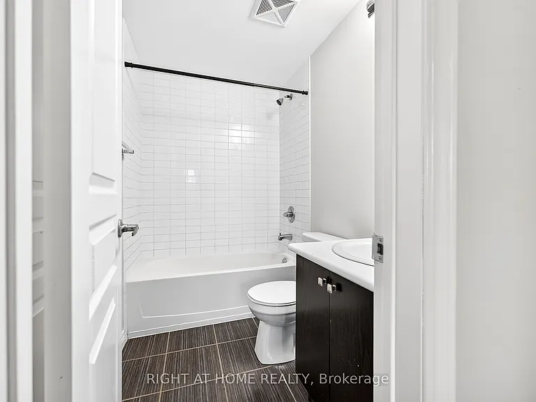 570 Lolita Gdns #430 — Photo 30