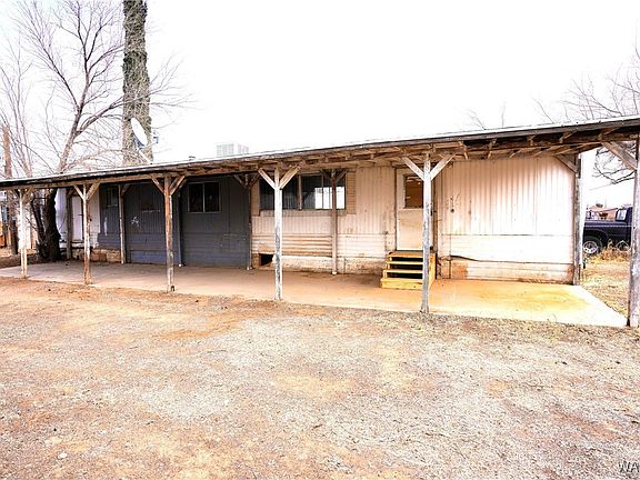 3rd image of 2385 E Leroy Avenue