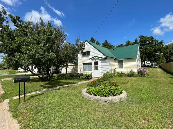 318 S Ohio St, Muscoda, WI 53573