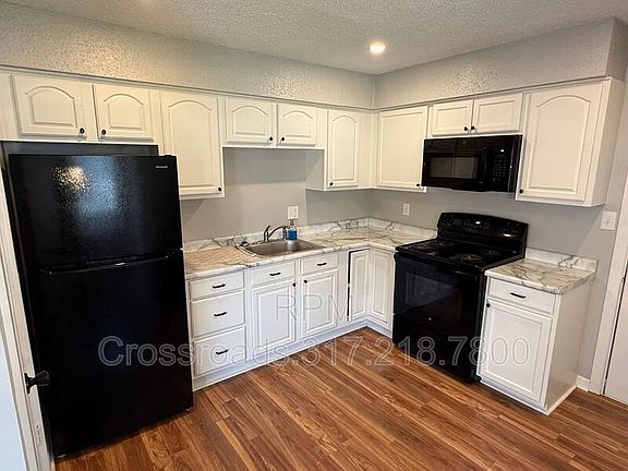 5th image of 316 S Green St