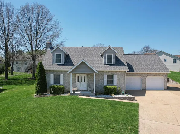 8 Nick Ridge Dr, Washington, MO 63090