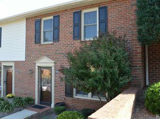 707 21st Ave NE, Hickory, NC 28601