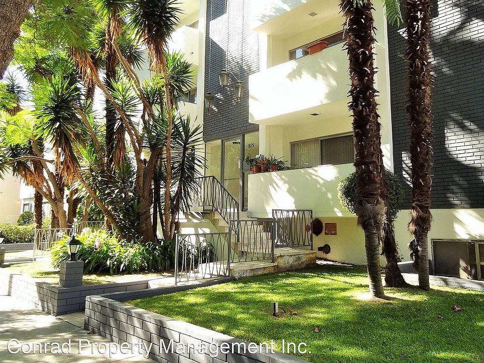 1st image of 815 S Wooster St #11549618