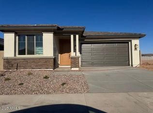 1004 W Finch Dr, San Tan Valley, AZ 85140